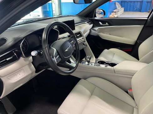 Used 2025 Genesis G70 2.5T RWD image 23