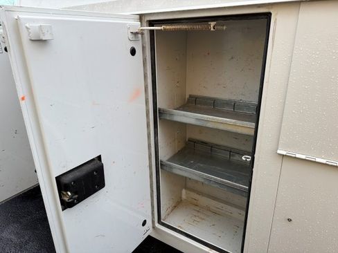 Used 2019 Ford E-350 and Econoline 350 Super Duty w/ Power Windows & Locks Group image 12