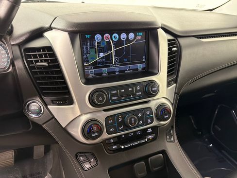 Used 2019 GMC Yukon XL SLT w/ Open Road Package AWD/4WD image 16