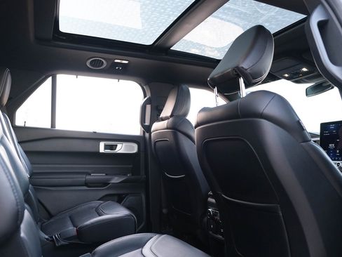 Used 2020 Ford Explorer ST w/ ST Street Pack image 26