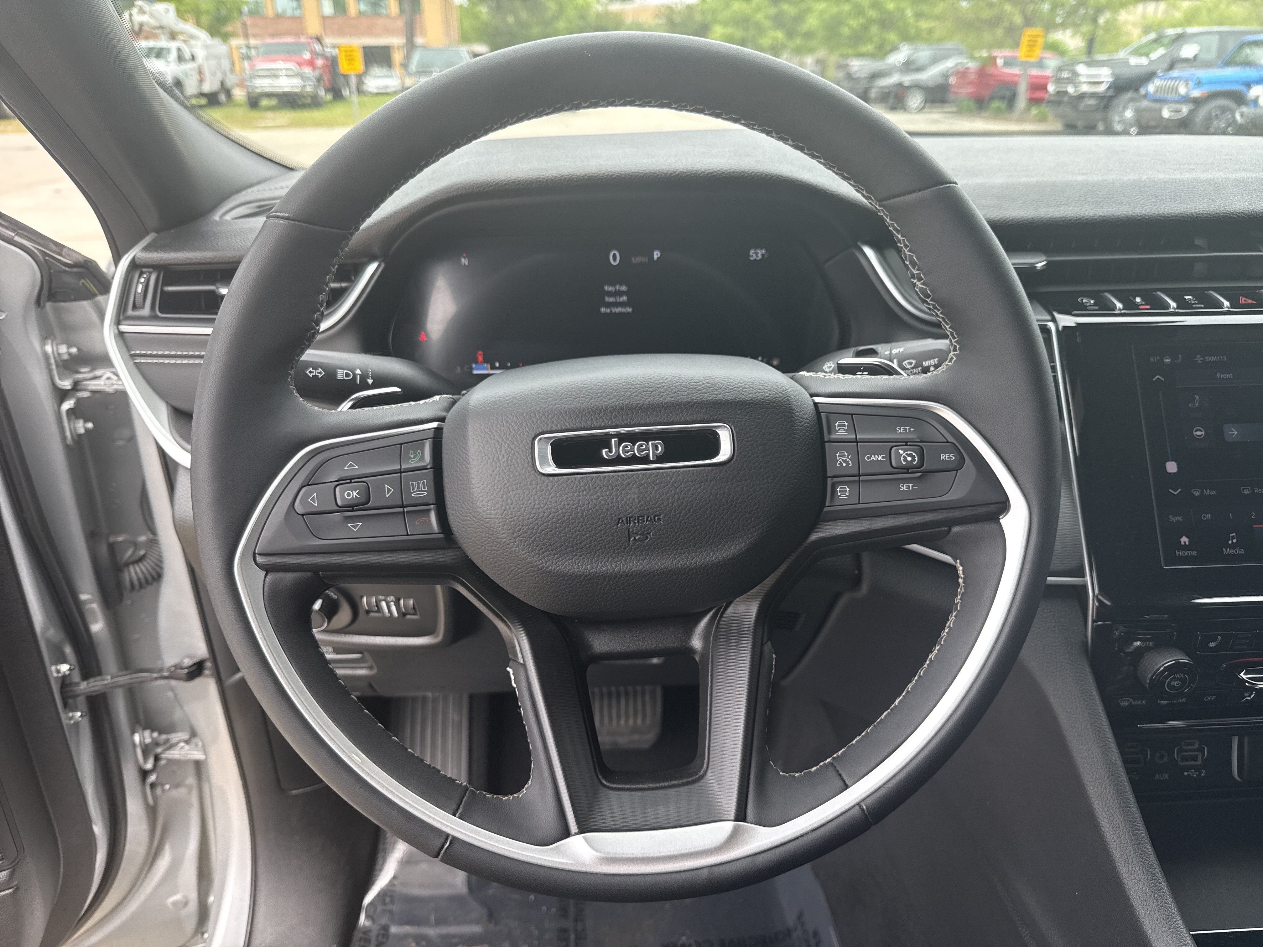 Used 2024 Jeep Grand Cherokee L Laredo AWD/4WD image 17