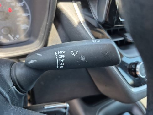 Used 2024 Toyota Corolla LE FWD image 32