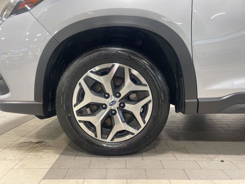 Certified 2023 Subaru Forester Premium image 29