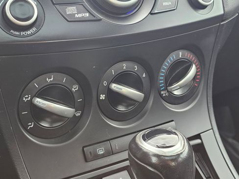 Used 2012 MAZDA MAZDA3 i Grand Touring image 7