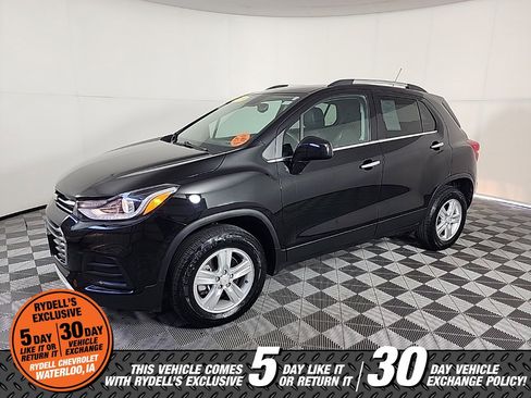 Used 2019 Chevrolet Trax LT w/ LT Convenience Package image 5