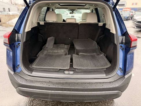 Used 2023 Nissan Rogue SV w/ SV Premium Package image 14