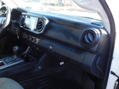 Used 2021 Toyota Tacoma SR image 21