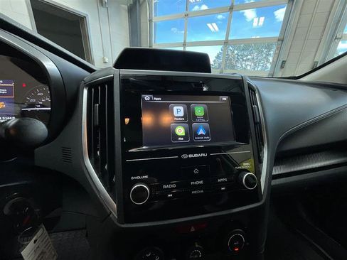 Used 2018 Subaru Crosstrek 2.0i Premium image 16