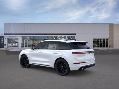 New 2026 Lincoln Corsair Reserve w/ Jet Appearance Package image 4