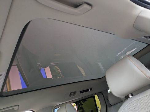 New 2025 Volkswagen ID. Buzz 1st Edition image 18