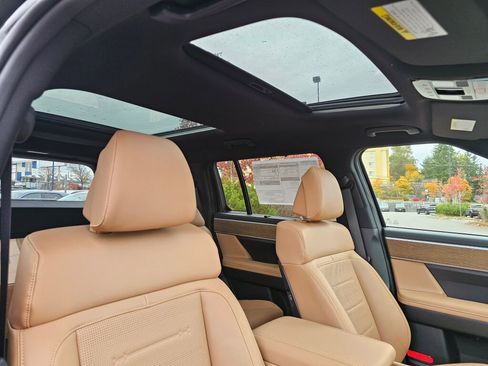 New 2026 Hyundai Santa Fe Limited image 11