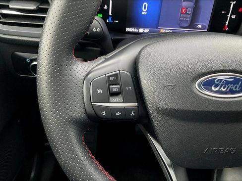 Used 2025 Ford Escape ST-Line AWD/4WD image 11