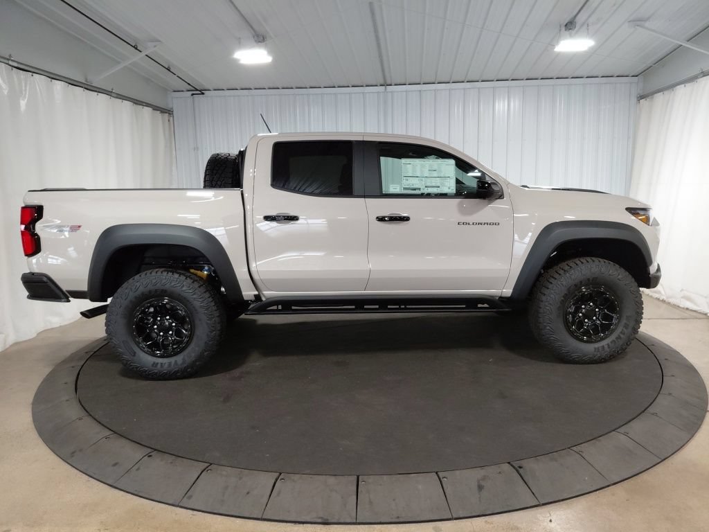 New 2026 Chevrolet Colorado ZR2 w/ ZR2 Bison Edition AWD/4WD image 10