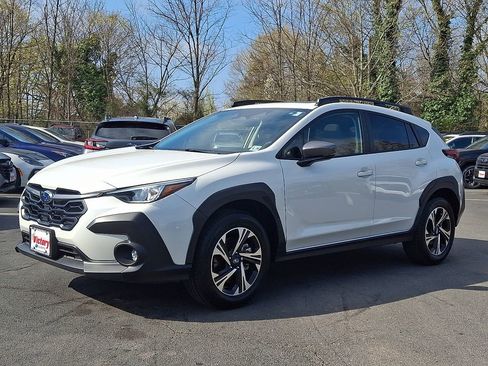 Used 2025 Subaru Crosstrek 2.0i Premium image 3