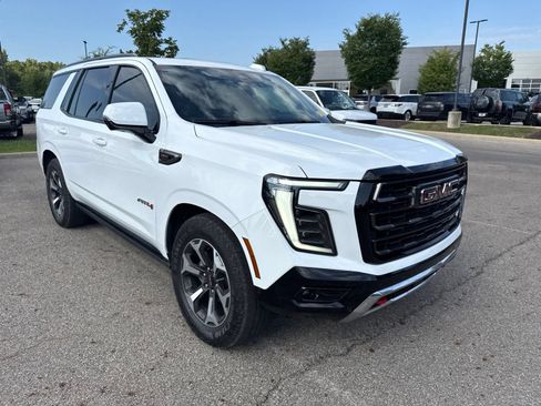 Used 2025 GMC Yukon AT4 Ultimate w/ LPO, Floor Liner Package AWD/4WD image 3