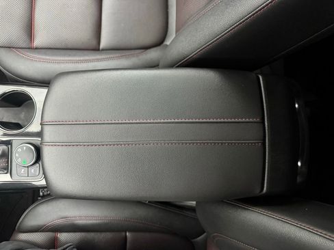 Used 2022 Chevrolet Blazer RS image 28