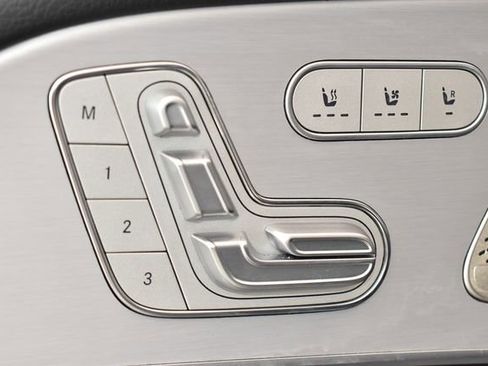 Used 2025 Mercedes-Benz GLE 350 4MATIC image 21