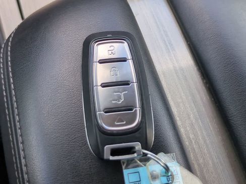 Used 2017 Nissan Murano SV FWD image 26