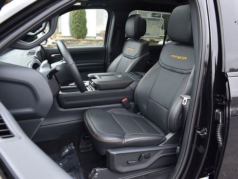 New 2026 Ford Expedition Tremor image 5