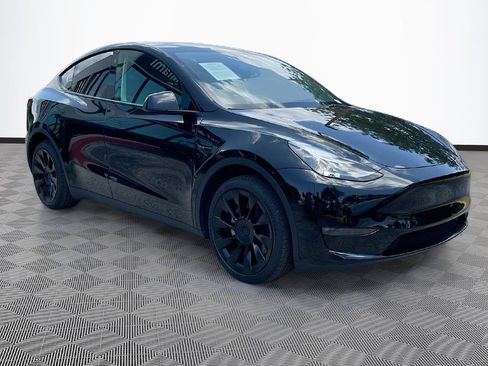 Used 2023 Tesla Model Y Long Range AWD/4WD image 37