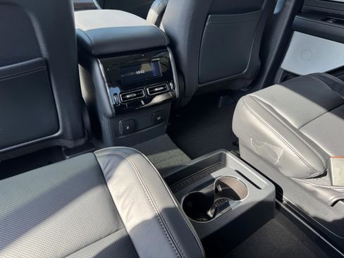 New 2026 Lincoln Aviator Reserve AWD/4WD image 23