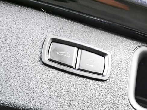 New 2026 Porsche Macan Turbo AWD/4WD image 33