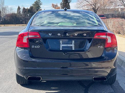 Used 2014 Volvo S60 T5 image 4