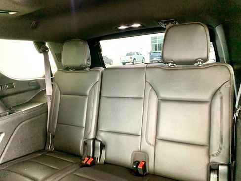 Used 2021 Chevrolet Tahoe High Country w/ Premium Package RWD image 15