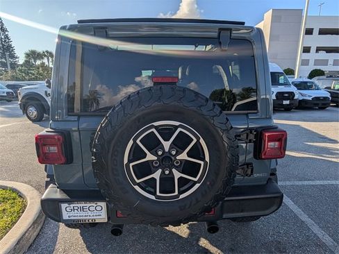 Used 2024 Jeep Wrangler Unlimited Rubicon image 11