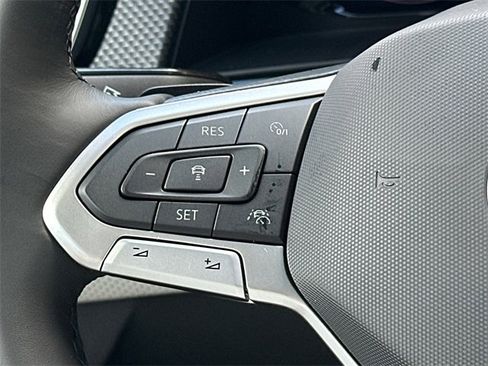 New 2026 Volkswagen Atlas Cross Sport SEL Premium R-Line image 25