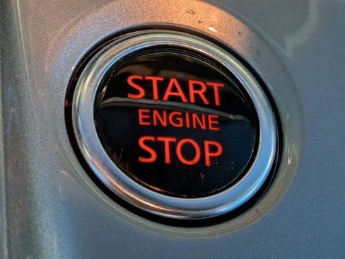 Used 2024 Nissan Altima 2.5 SV FWD image 29