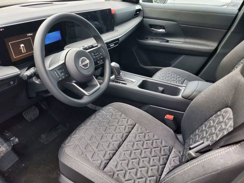 New 2026 Nissan Kicks SV w/ SV Premium Package image 7