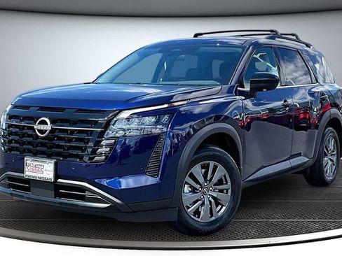 New 2026 Nissan Pathfinder SV image 2