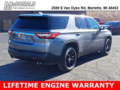 Used 2021 Chevrolet Traverse LS image 4