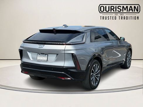 Used 2024 Cadillac Lyriq Sport AWD/4WD image 7