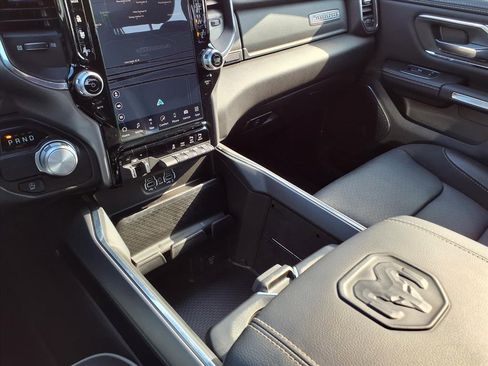 Used 2024 RAM 1500 Laramie image 25