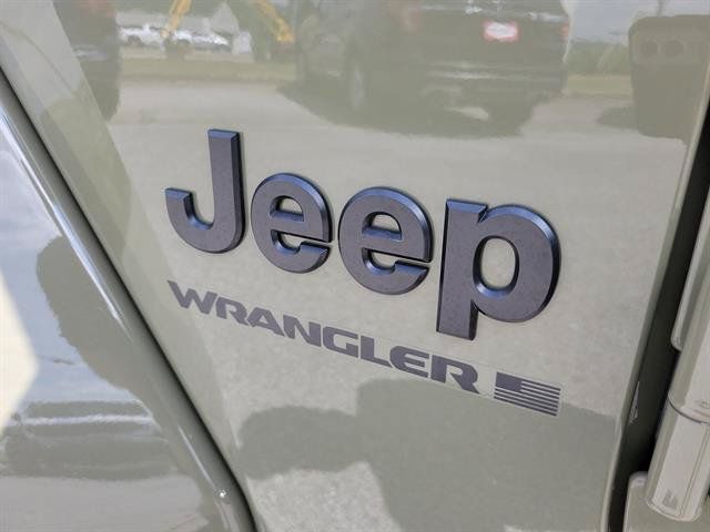 Used 2026 Jeep Wrangler Unlimited Sahara AWD/4WD image 27