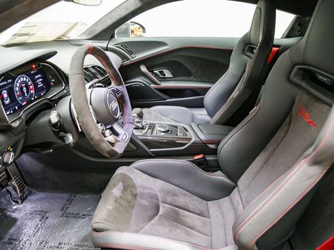 Used 2023 Audi R8 V10 GT RWD image 47