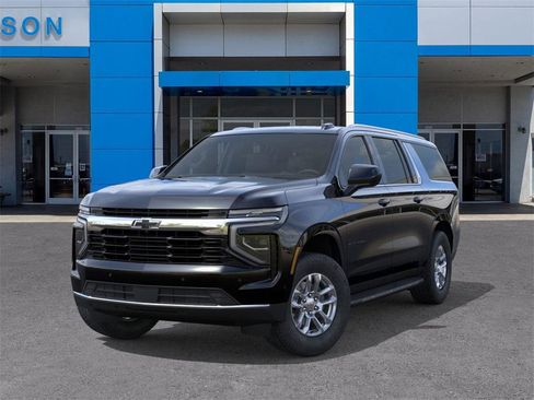 New 2026 Chevrolet Suburban LS image 6
