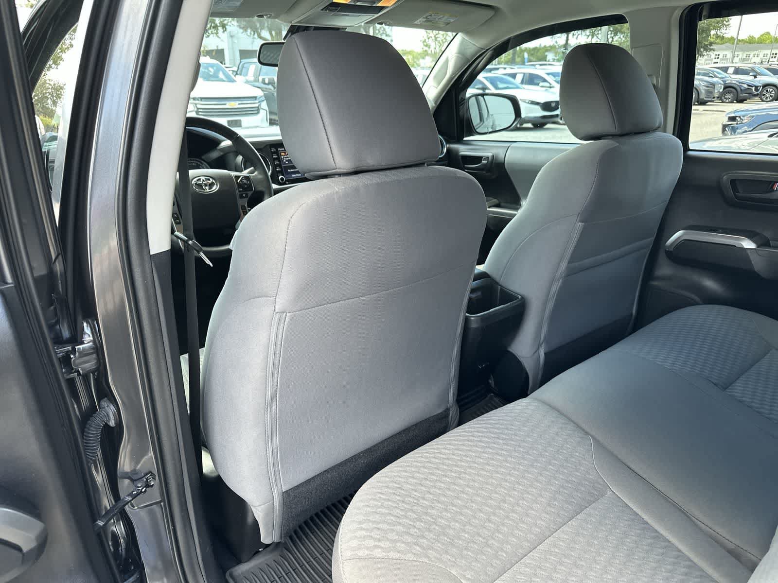 Used 2021 Toyota Tacoma SR5 RWD image 17