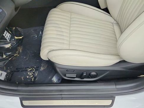 Used 2025 Genesis G70 3.3T Advanced image 35