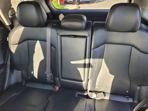 Used 2025 Kia Sportage EX w/ EX Premium Package AWD/4WD image 12