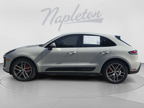 Used 2023 Porsche Macan S AWD/4WD image 2