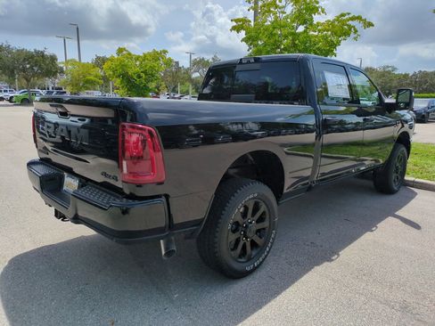 New 2026 RAM 2500 Big Horn AWD/4WD image 5