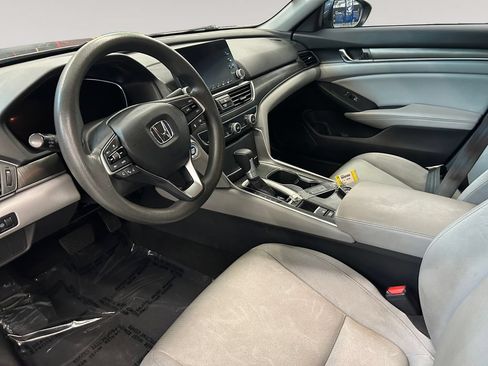 Used 2018 Honda Accord LX image 10