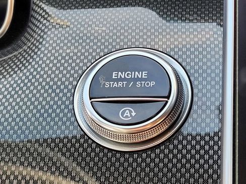 Used 2022 Mercedes-Benz C 300 Sedan image 22