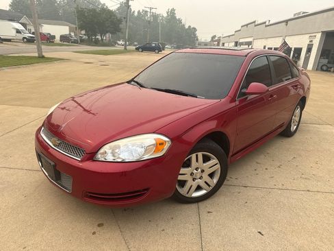 Used 2013 Chevrolet Impala LT FWD image 1