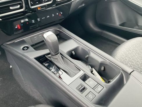 New 2026 Nissan Sentra SV w/ SV Convenience Package FWD image 27