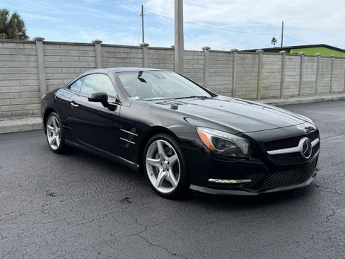 Used 2013 Mercedes-Benz SL 550 image 8