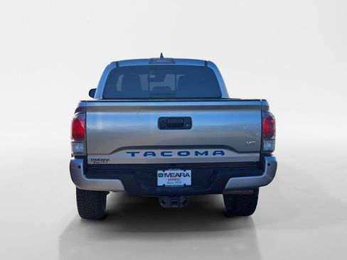 Used 2022 Toyota Tacoma TRD Off-Road image 4
